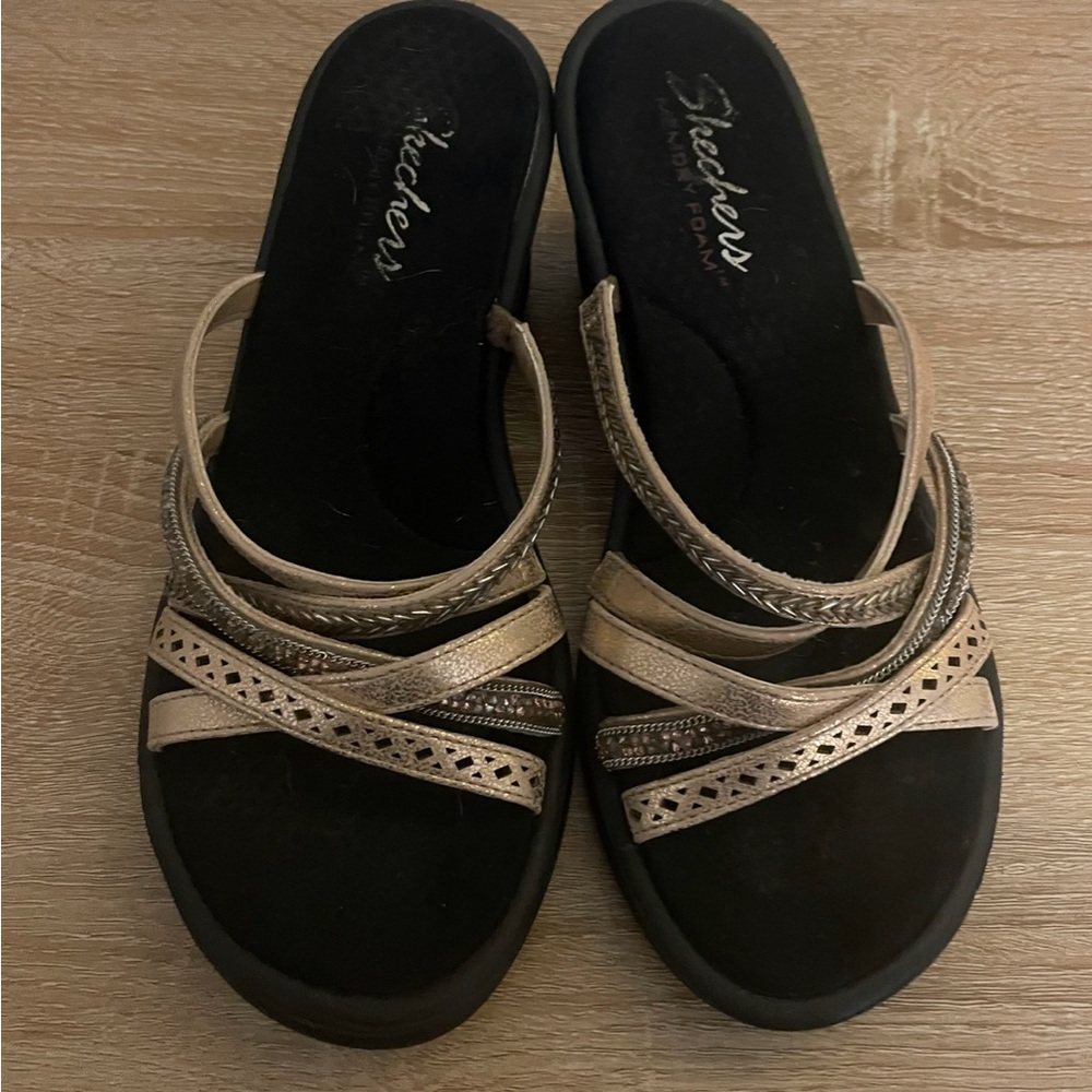 Skechers Women's Black and Rose Gold Sandals